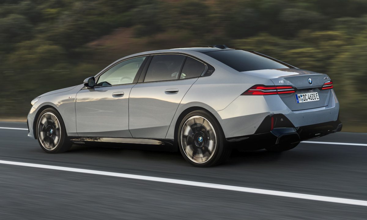 Novos BMW Série 5 e i5 [divulgação]