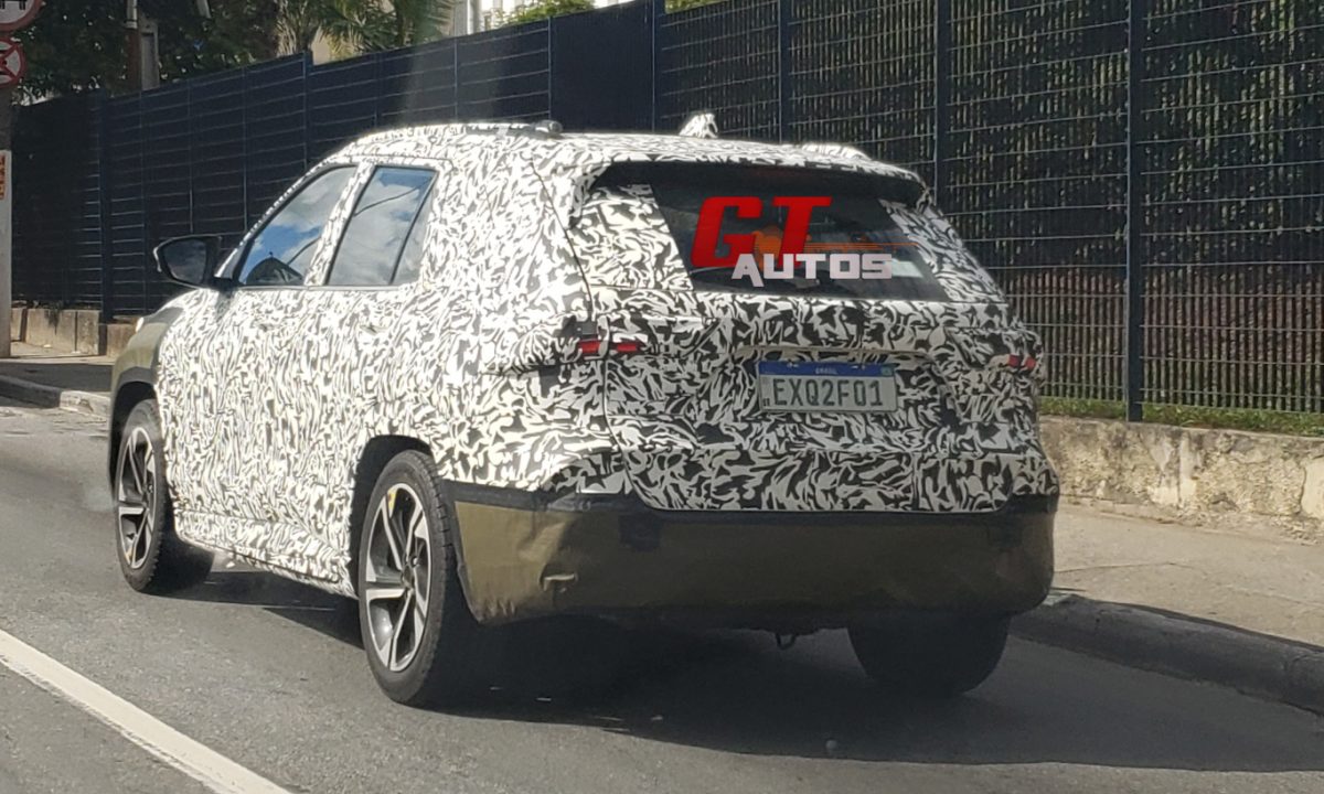 Flagra do Toyota Yaris Cross [Renan Melo / Canal GT Autos]