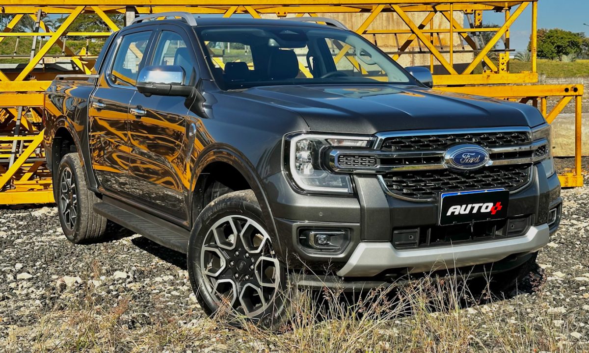 Ford Ranger Limited com pacote [Auto+ / João Brigato]