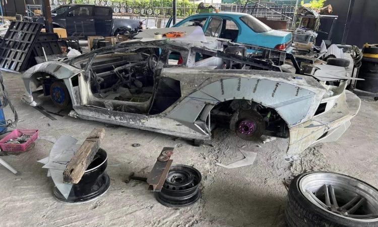 Lamborghini Aventador réplica