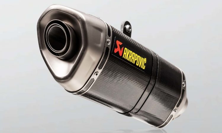 Escape da Akrapovič para a Honda Hornet [divulgação]