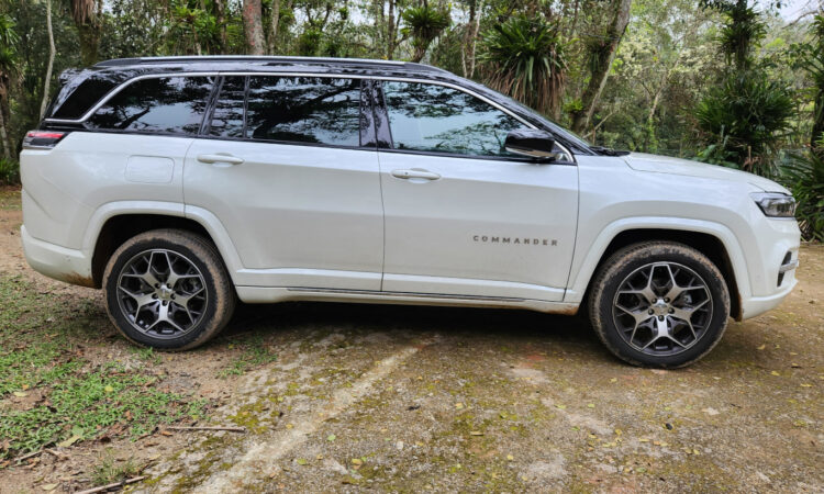 Jeep Commander Overland diesel [Leo Alves / Auto+]