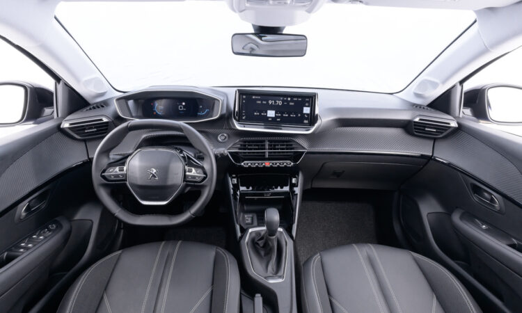 Peugeot 208 Griffe turbo [divulgação]