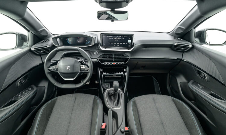 Peugeot 208 Style turbo [divulgação]