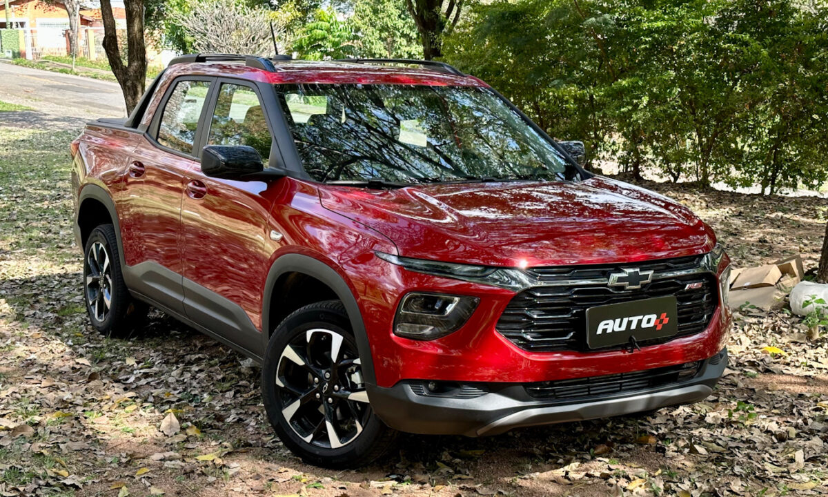 Chevrolet Montana RS vermelha é um carro vendido no Brasil que causa inveja nos gringos