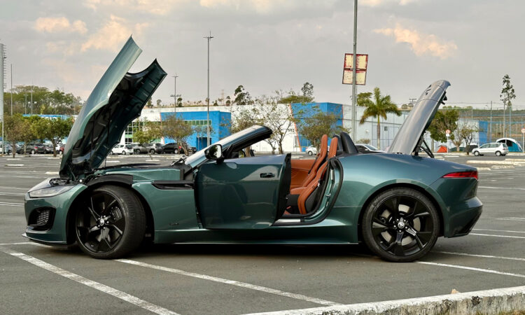 Jaguar F-Type 75 [Auto+ / João Brigato]