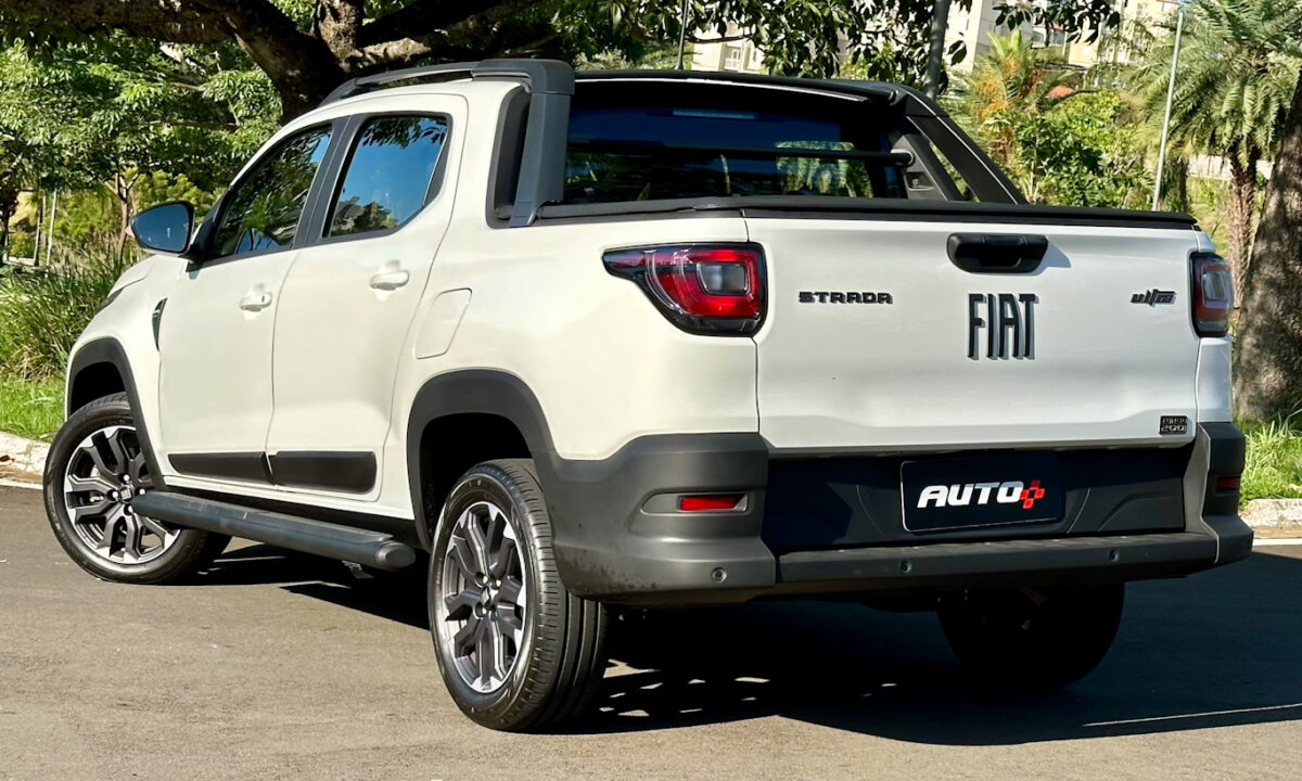 Fiat Strada Ultra turbo [Auto+ / João Brigato
