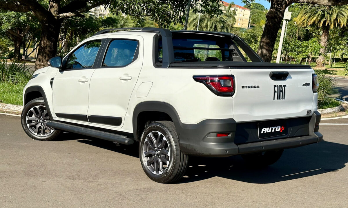 Fiat Strada Ultra turbo [Auto+ / João Brigato