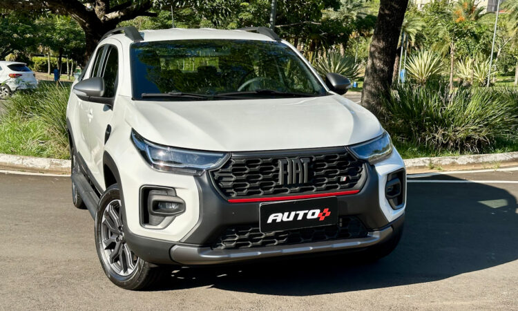 Fiat Strada Ultra turbo [Auto+ / João Brigato