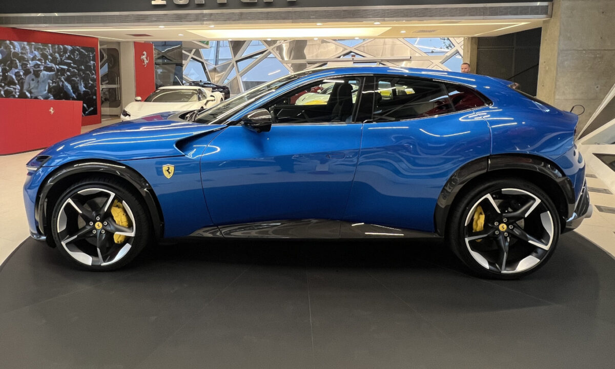 Ferrari Purosangue [divulgação]