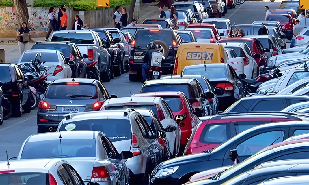 carros na rua