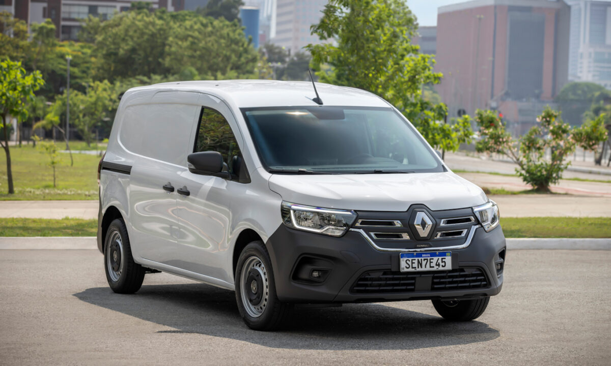 Renault Kangoo E-Tech [divulgação]