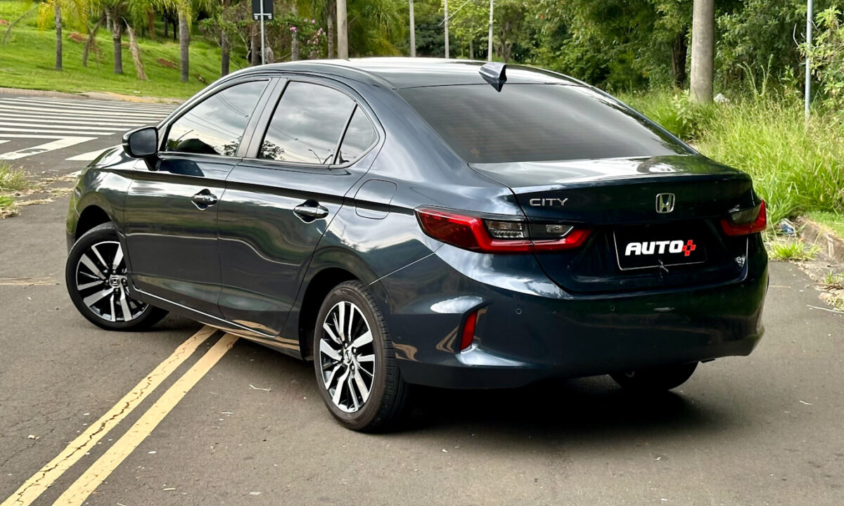 Honda City Touring [Auto+ / João Brigato]