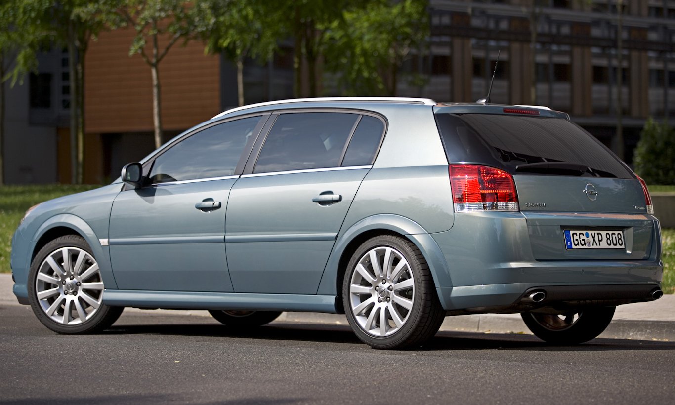 Opel Signum [divulgação]