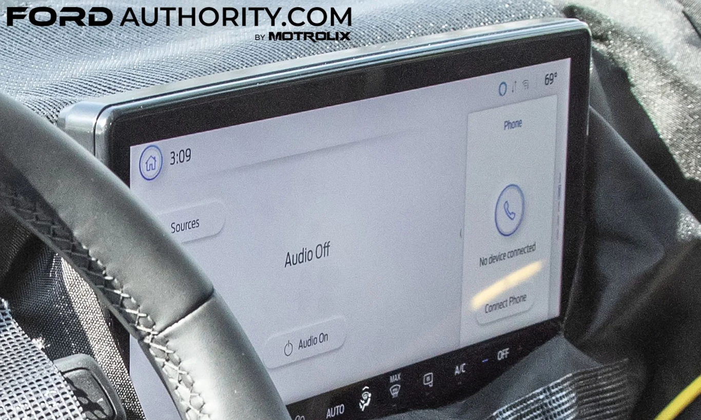 2025-Ford-Maverick-Refresh-Prototype-Spy-Shots-March-2024-Interior-006 