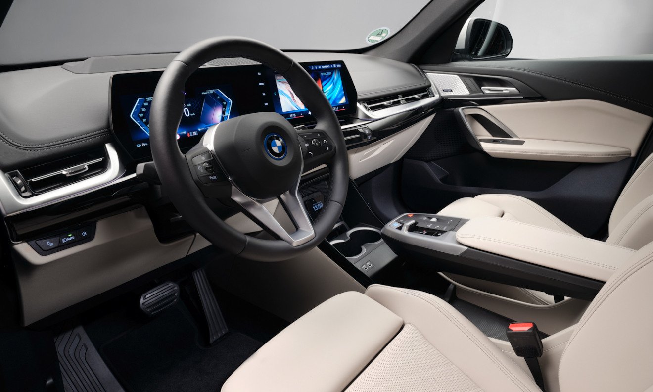BMW iX1 eDrive20 X-Line [divulgação]