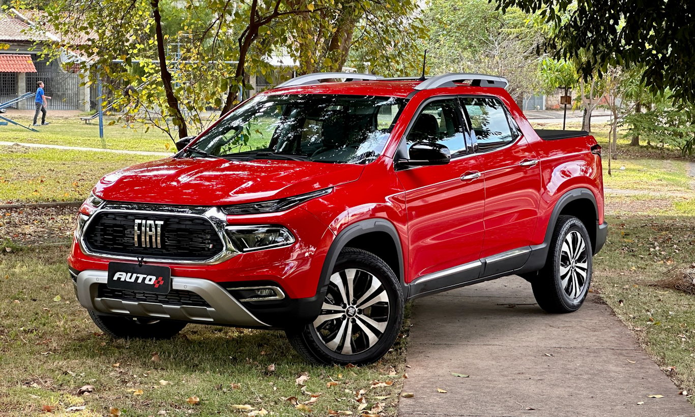 Fiat Toro Volcano diesel [Auto+ / João Brigato]