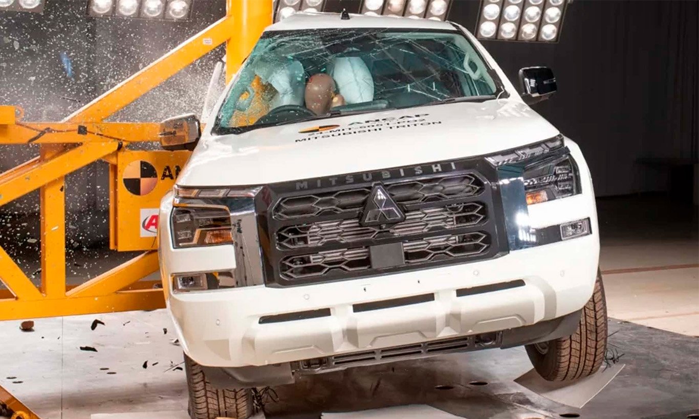 Crash test da Mitsubishi L200 Triton [divulgação]