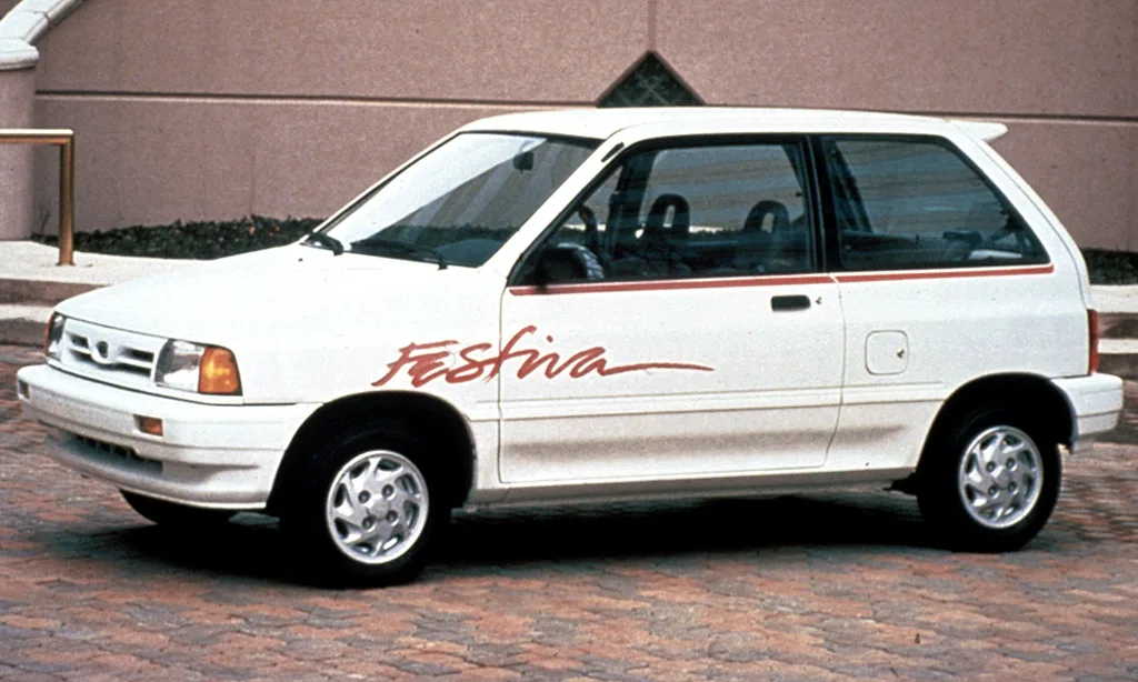 Ford Festiva [divulgação]