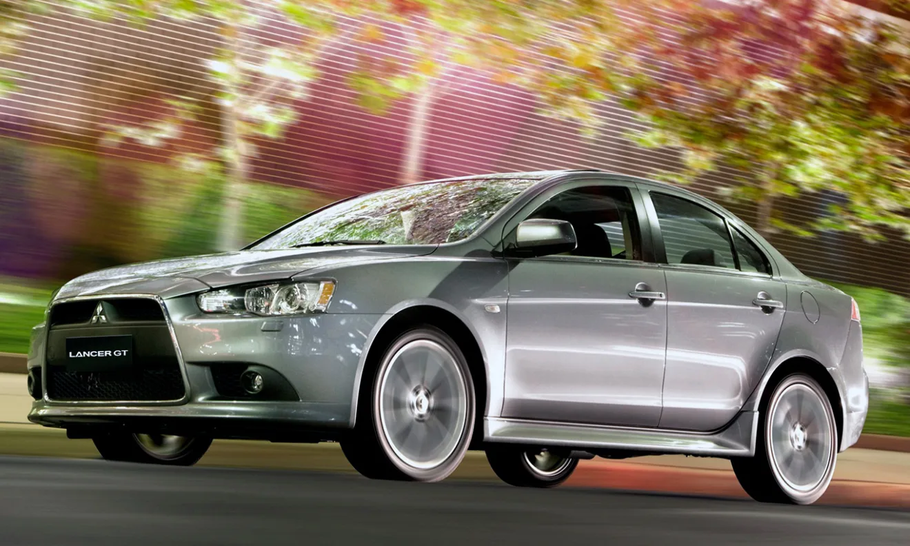 Mitsubishi Lancer [divulgação]