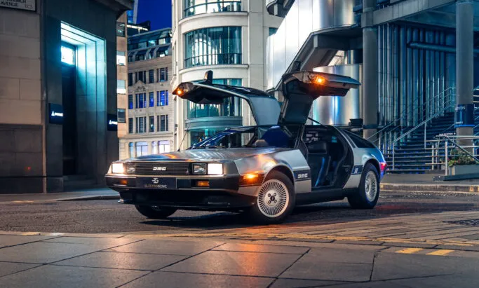 DeLorean DMC-12