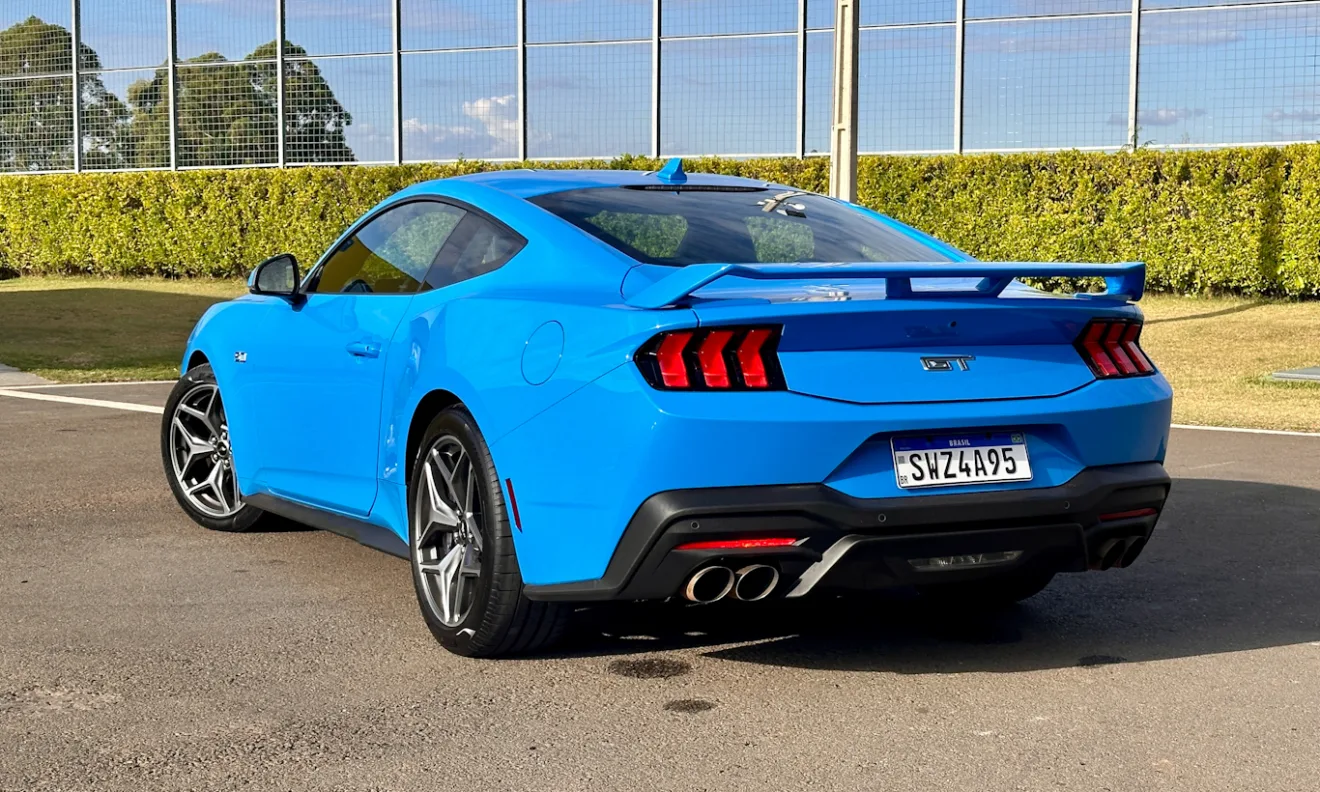 Ford Mustang GT [Auto+ / João Brigato]