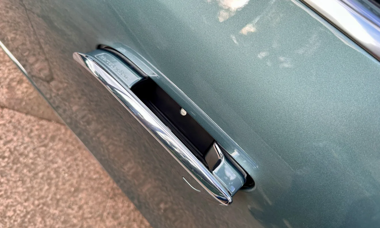 Mercedes-Benz Classe E-[Auto+ / João Brigato]