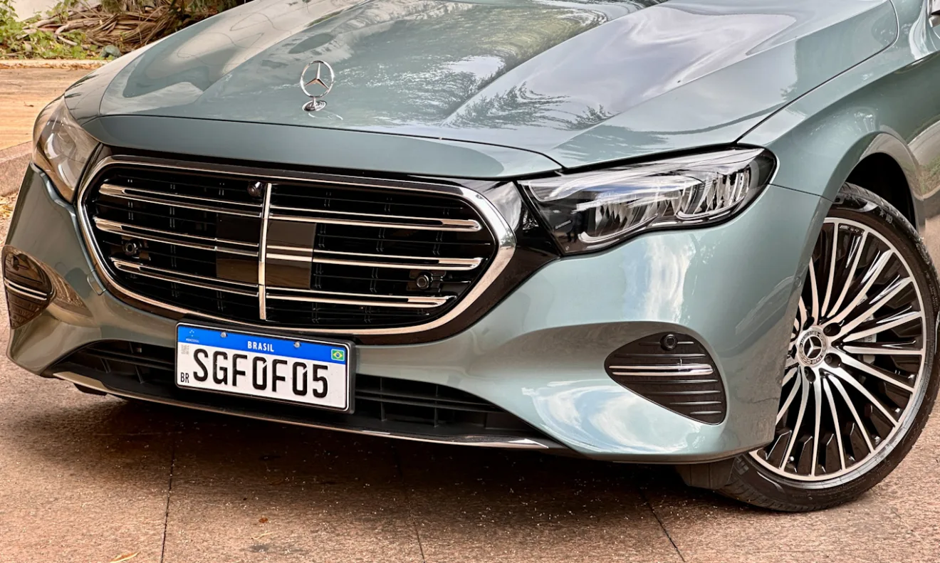 Mercedes-Benz Classe E-[Auto+ / João Brigato]