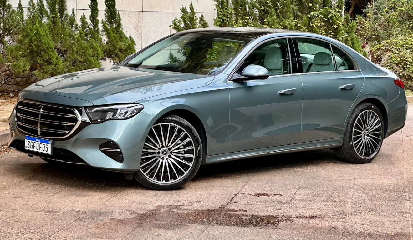 Mercedes-Benz Classe E-[Auto+ / João Brigato]