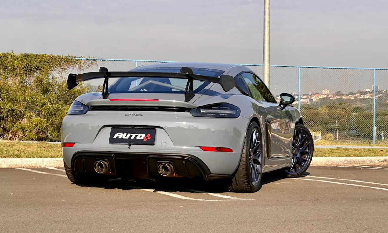 Porsche 718 GT4 RS [Auto+ / João Brigato]