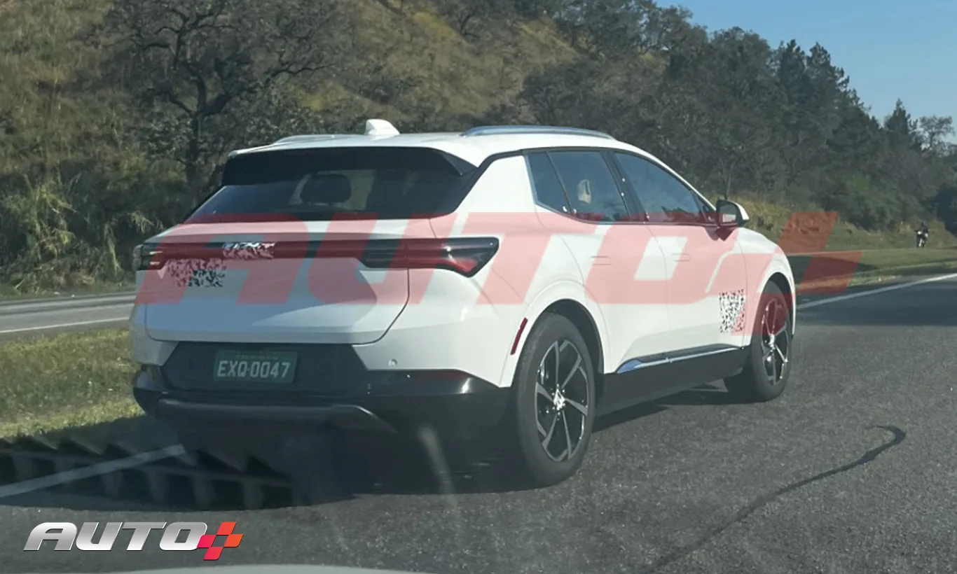 Flagra Chevrolet Equinox EV [Auto+ / Rogério Figueiredo Bertelli]