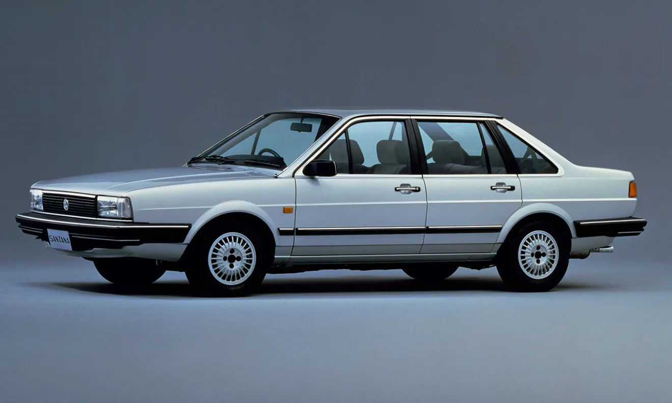 Volkswagen Santana japonês [divulgação]