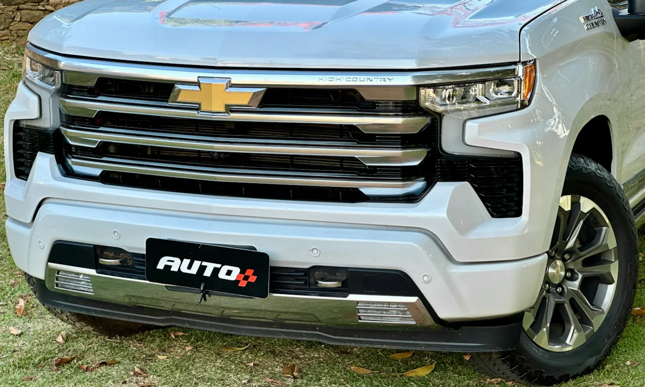 Chevrolet Silverado High Country [Auto+ / João Brigato]