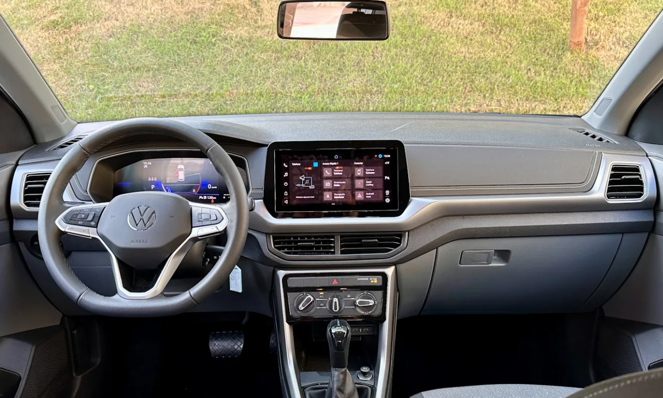 interior do Volkswagen T-Cross 200 TSI