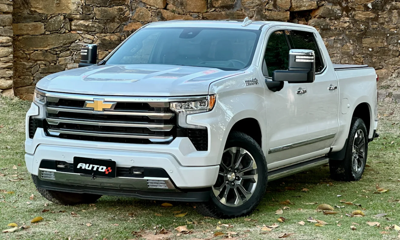 Chevrolet Silverado High Country [Auto+ / João Brigato]