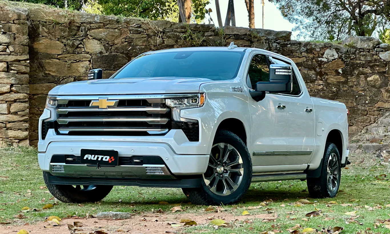 Chevrolet Silverado High Country [Auto+ / João Brigato]