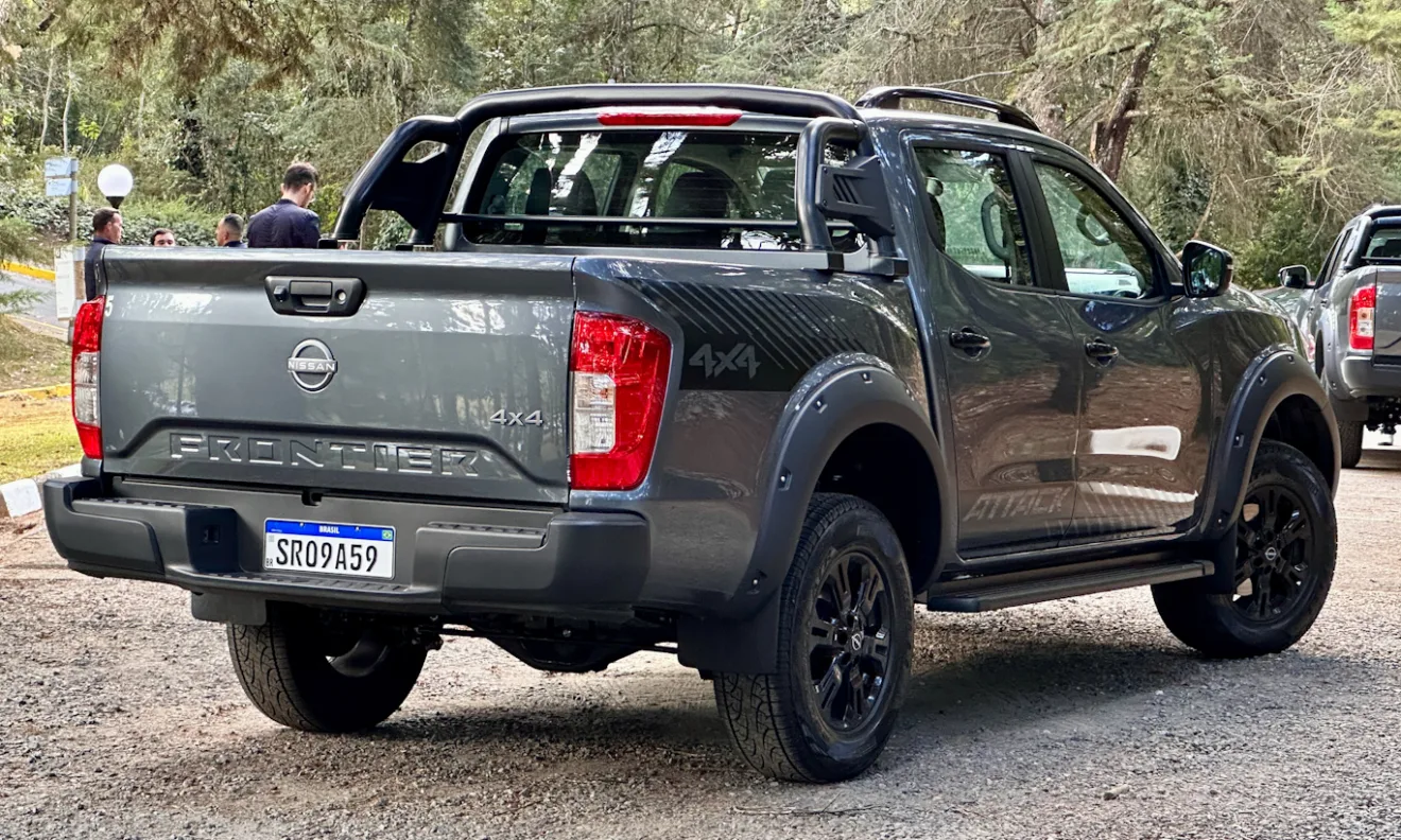 Nissan Frontier Attack [Auto+ / João Brigato