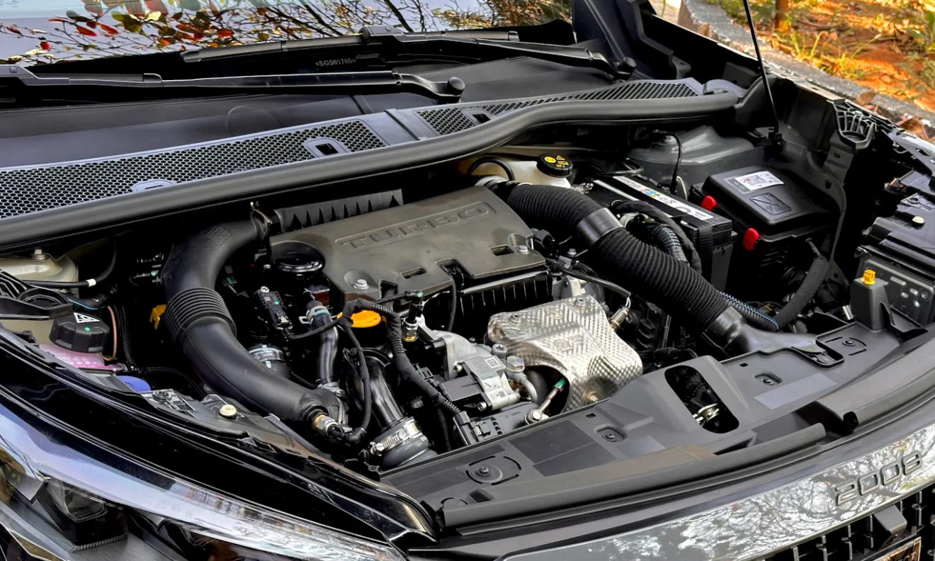 Peugeot 2008 GT [Auto+ / João Brigato]