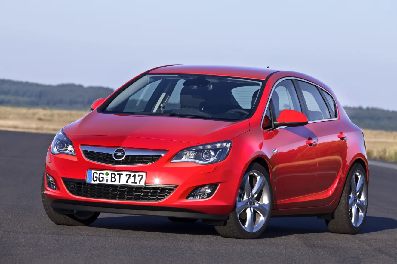 Chevrolet Astra J [Divulgação / autowp.ru]