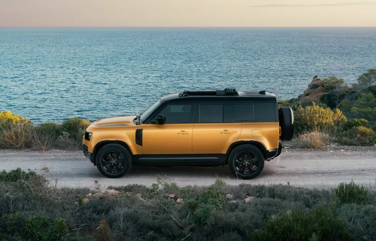 Land Rover Defender 110 Eivissa Sunrise