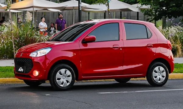 Maruti Suzuki Alto 800 [divulgação]