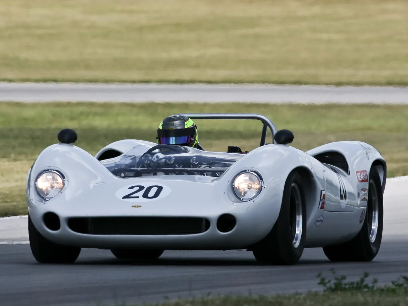 Lola T70 Spyder