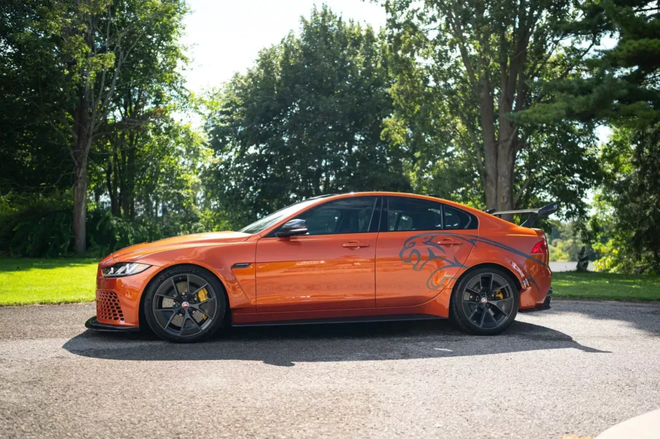 Jaguar XE SV Project 8 