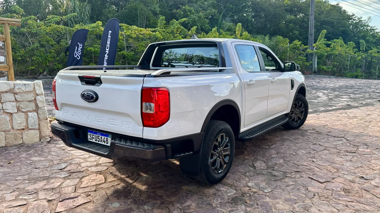 Ford Ranger Black [Auto+ / João Brigato