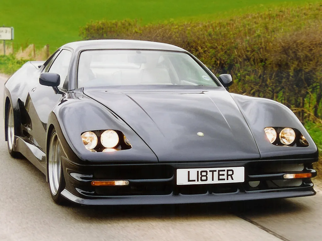 Carro Lister Storm preto em 3x4 de frente 