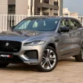 Jaguar F-Pace R-Dynamic SE [Auto+ / João Brigato]