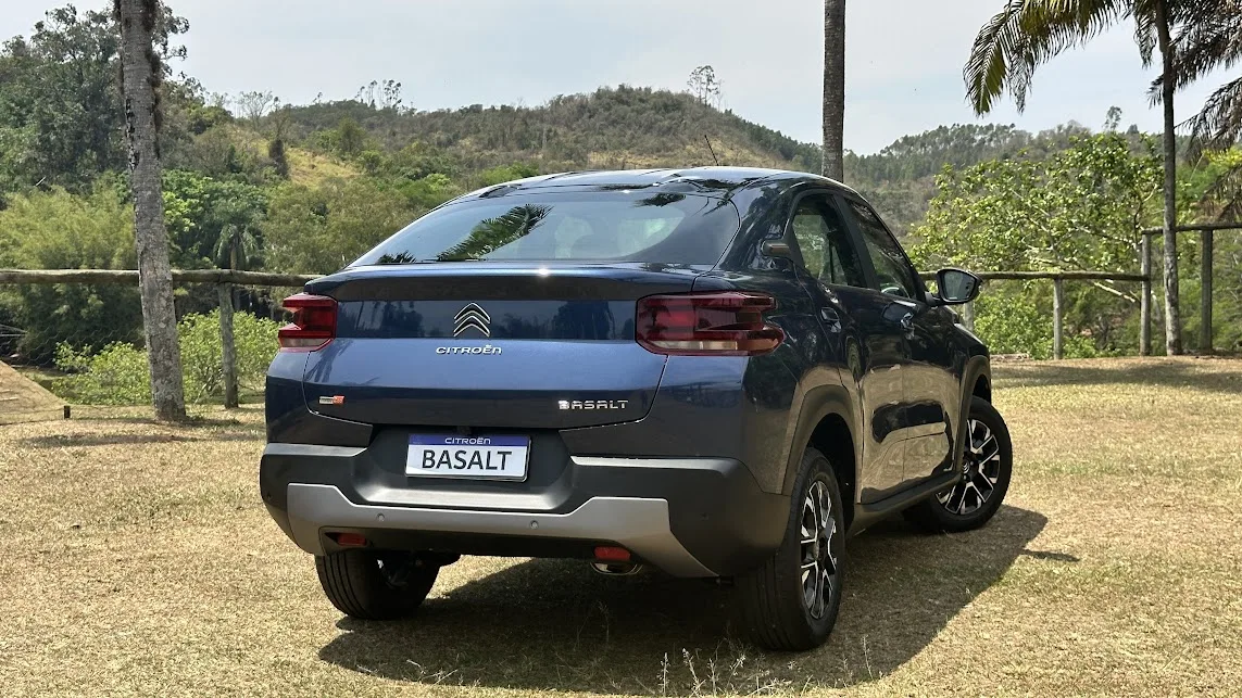 Citroën Basalt Shine Turbo 200