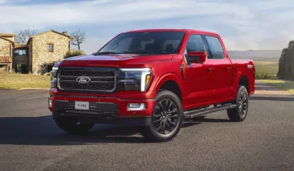 Ford F-159 ostenta números grandiosos - imagem da F-150 Lariat com pintura vermelha