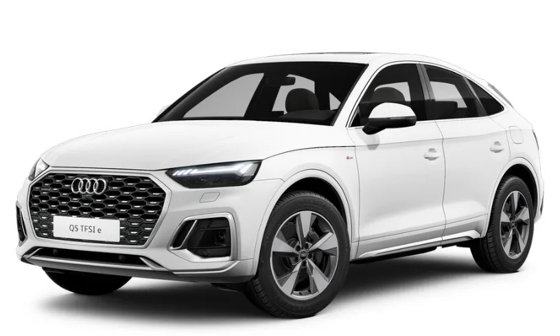 Audi Q5 Performance 55 TFSI e quattro S Tronic branco, visto de frente, com faróis acesos e fundo branco