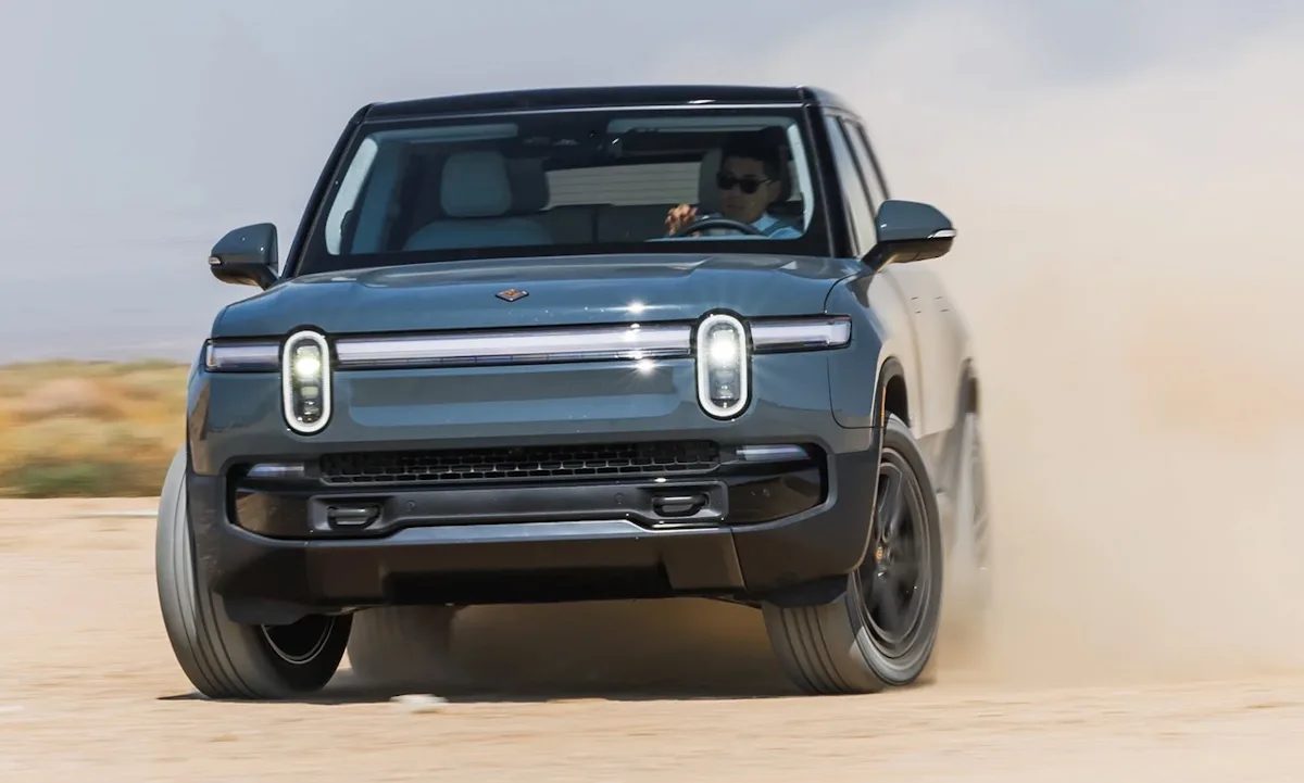 Modos de condução SUV elétrico de sete lugares Rivian R1S